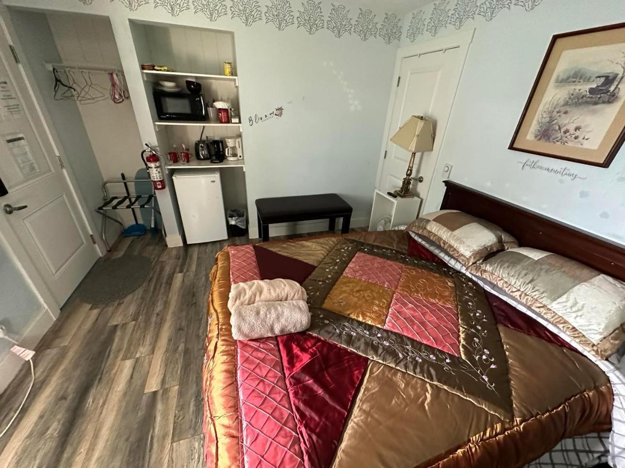 אבוטספורד Guest Suite - Private Retreat - J-1 מראה חיצוני תמונה